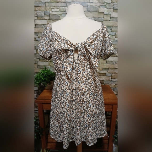 Jessica Simpson Dresses & Skirts - Jessica Simpson Brown Tan Floral Puff Sleeve Mini Sundress XL